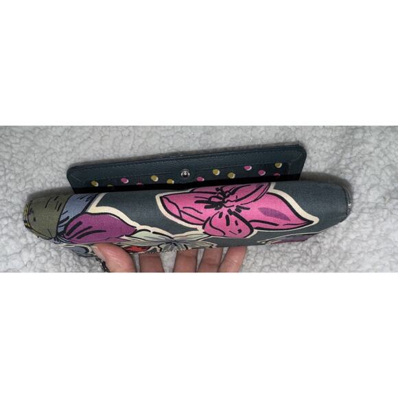 Vera Bradley Wallet Multicolor Floral - Picture 6 of 7